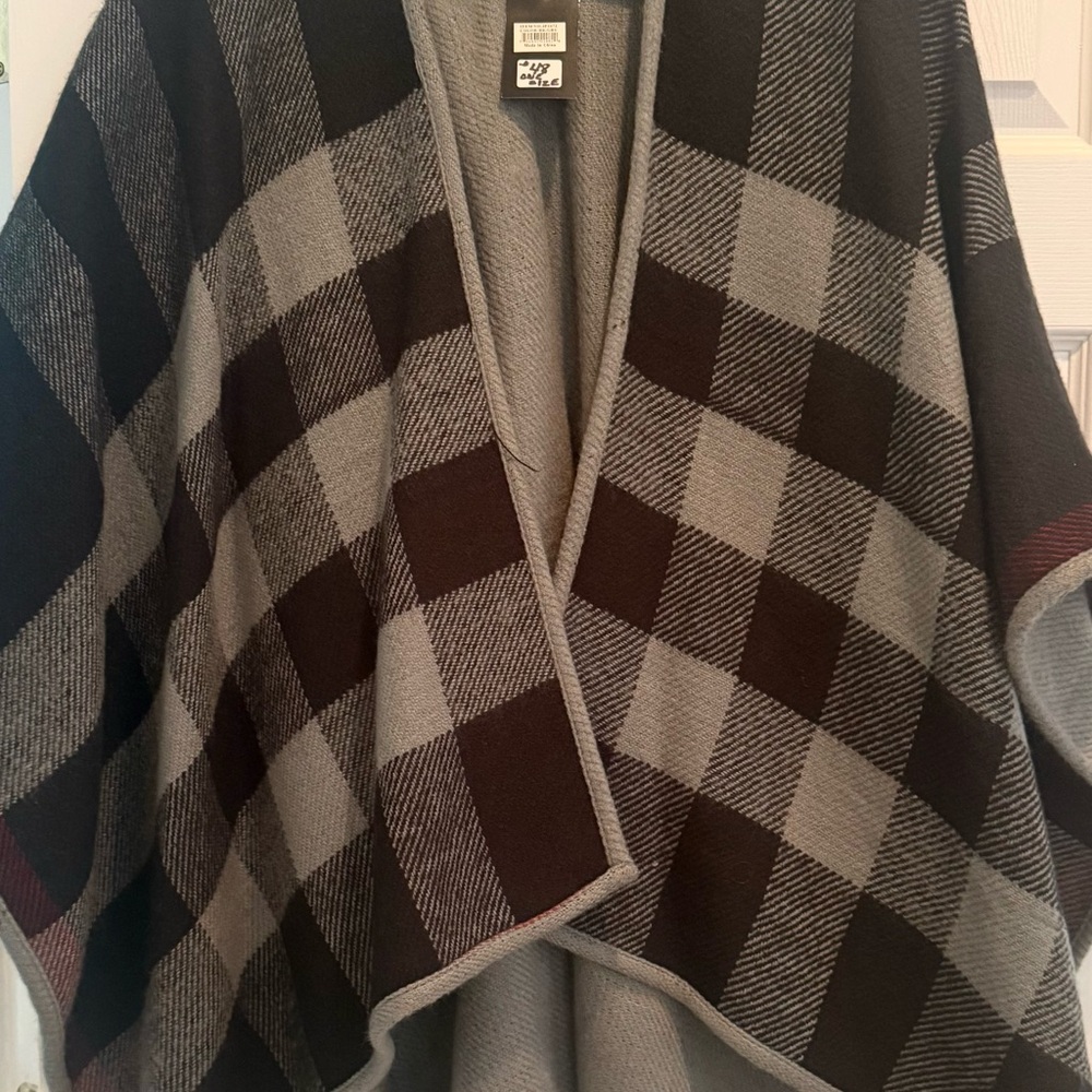 Plaid Gray and Brown Wrap